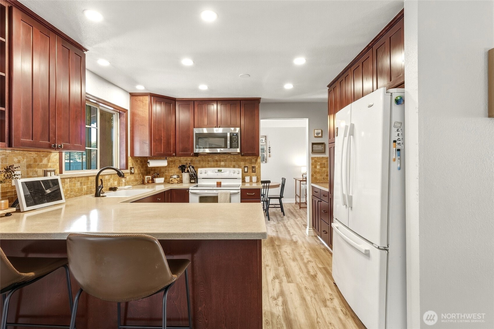 1830 Whitman Street Property Photo 10