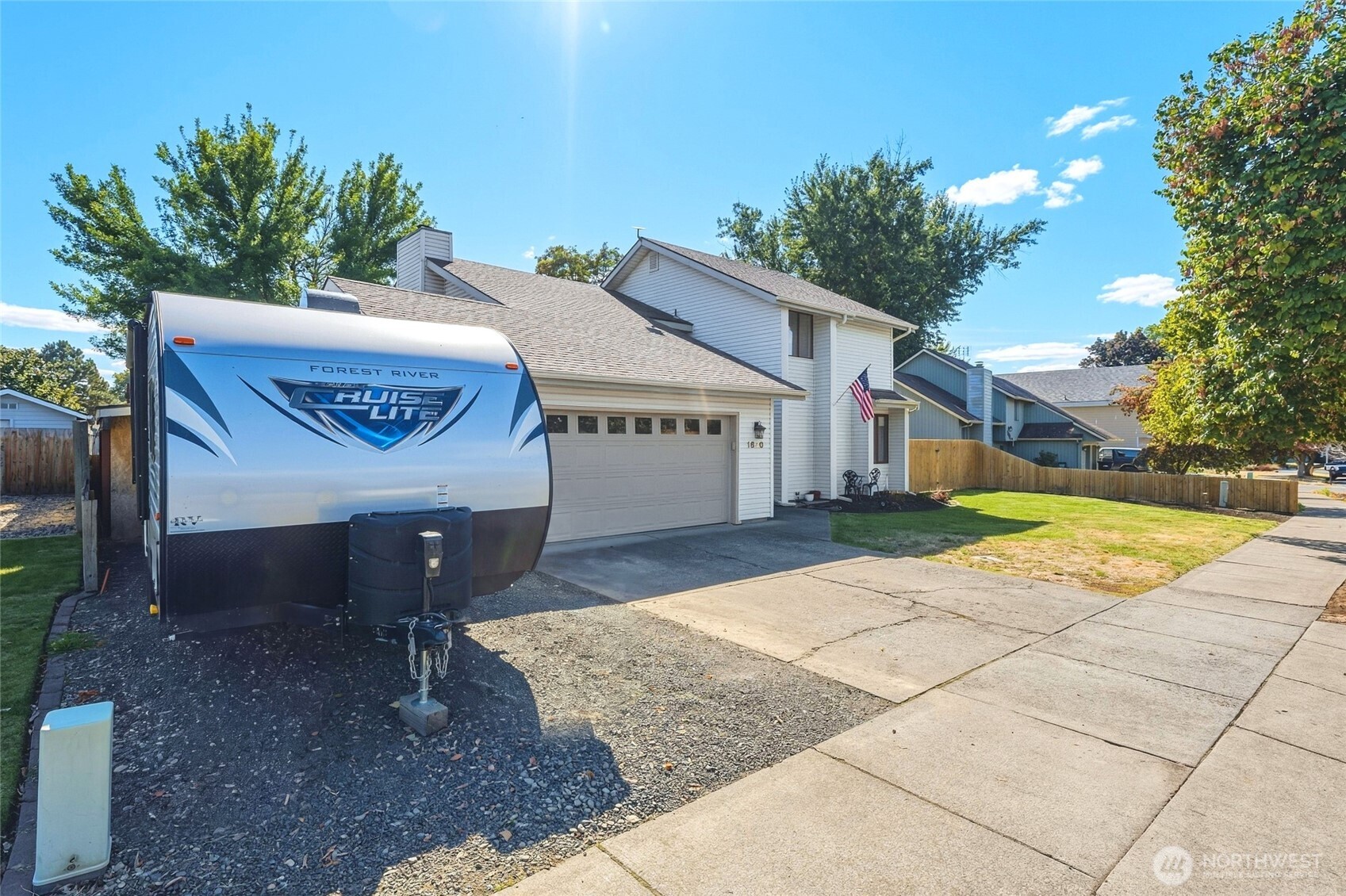 1830 Whitman Street Property Photo 39