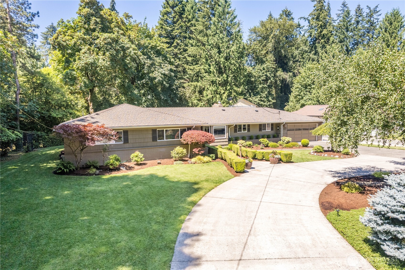 2927 Madrona Drive Property Photo 1