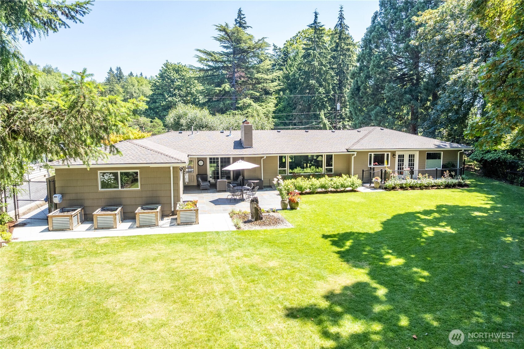 2927 Madrona Drive Property Photo 5
