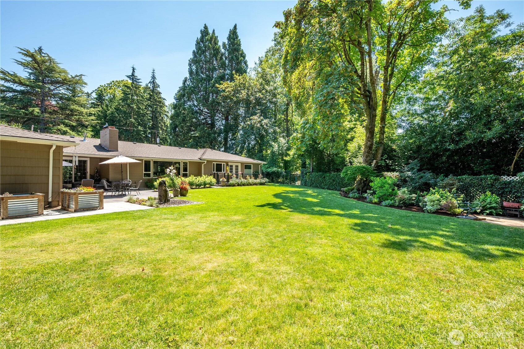 2927 Madrona Drive Property Photo 7