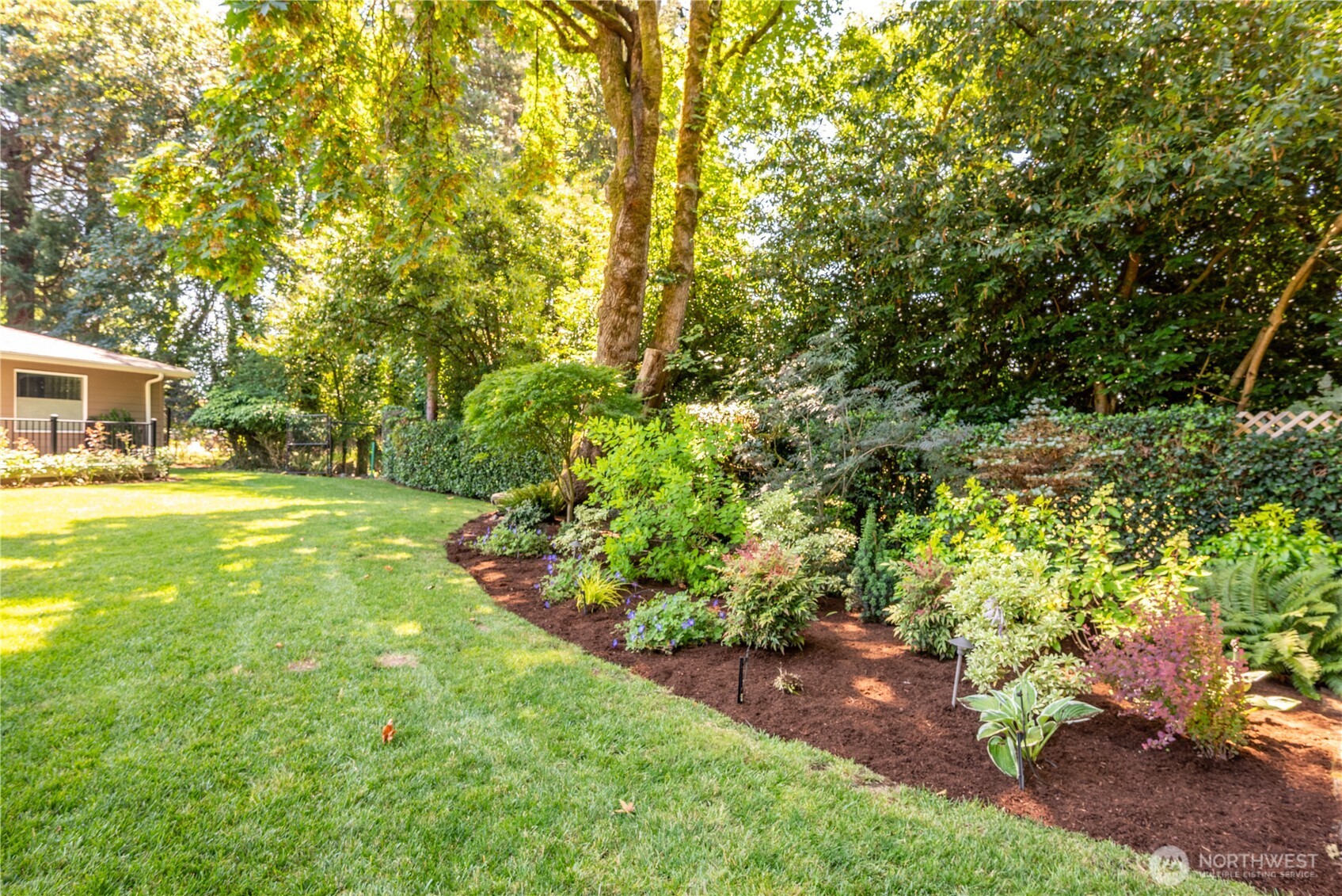 2927 Madrona Drive Property Photo 9