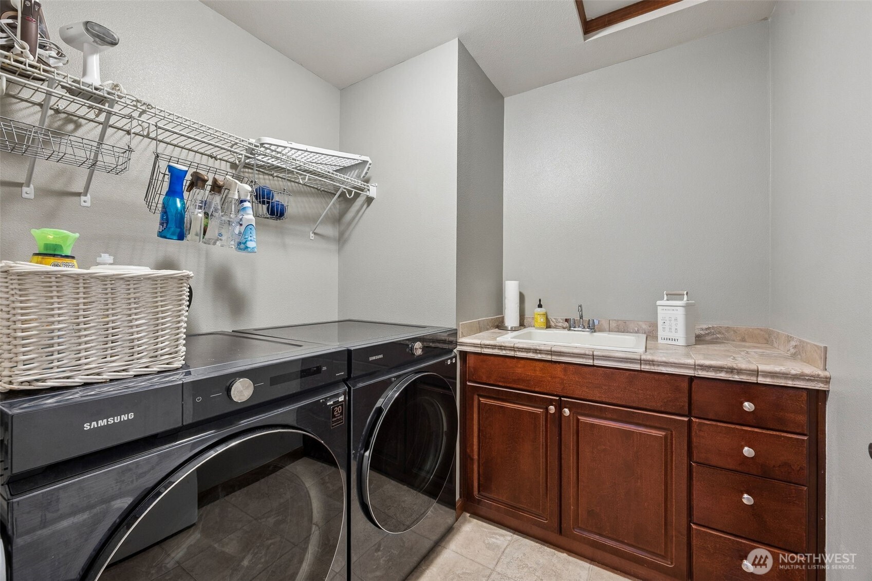 1519 Daffodil Avenue Property Photo 23