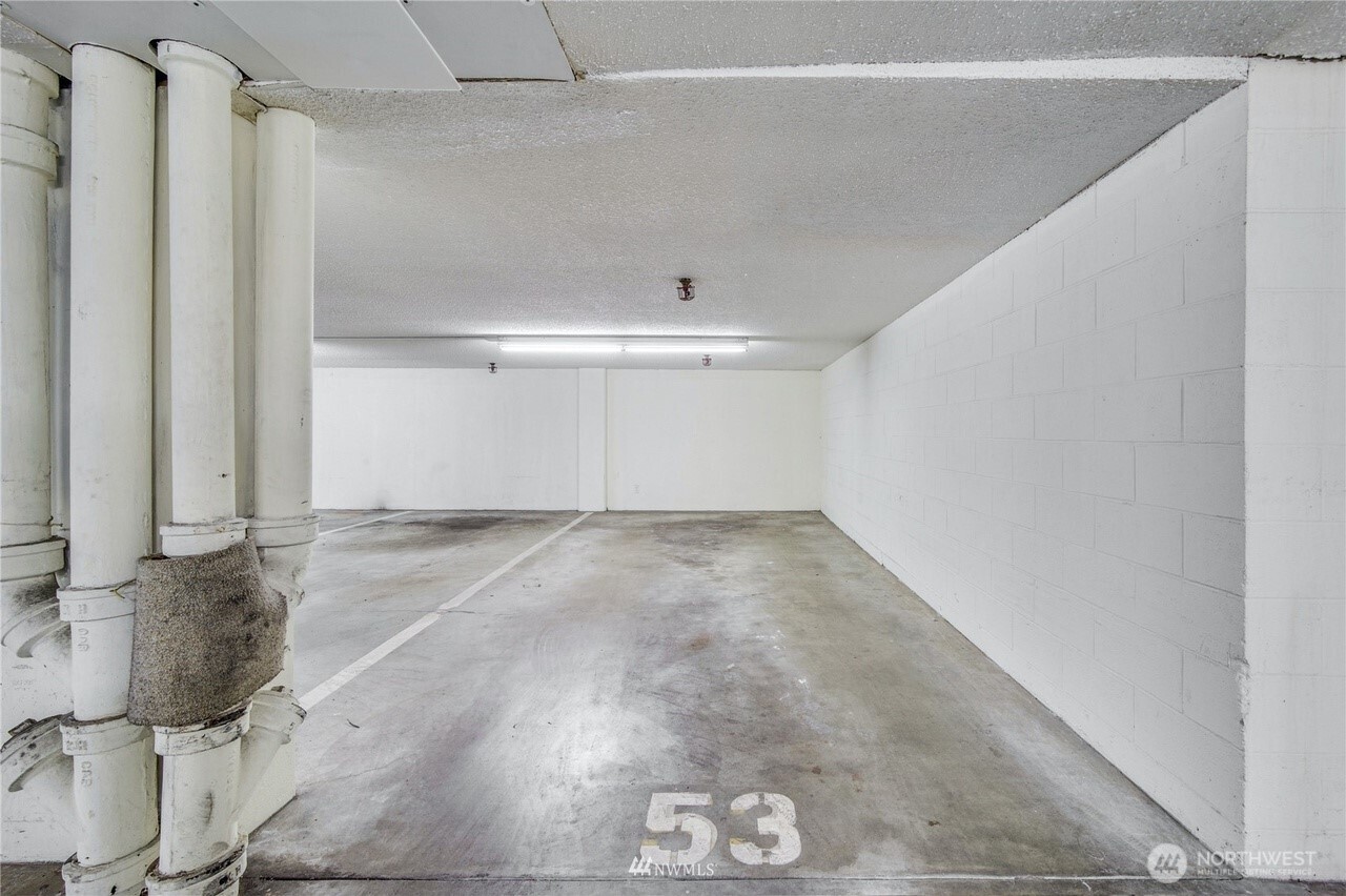 505 Belmont Avenue 1002 Property Photo 18