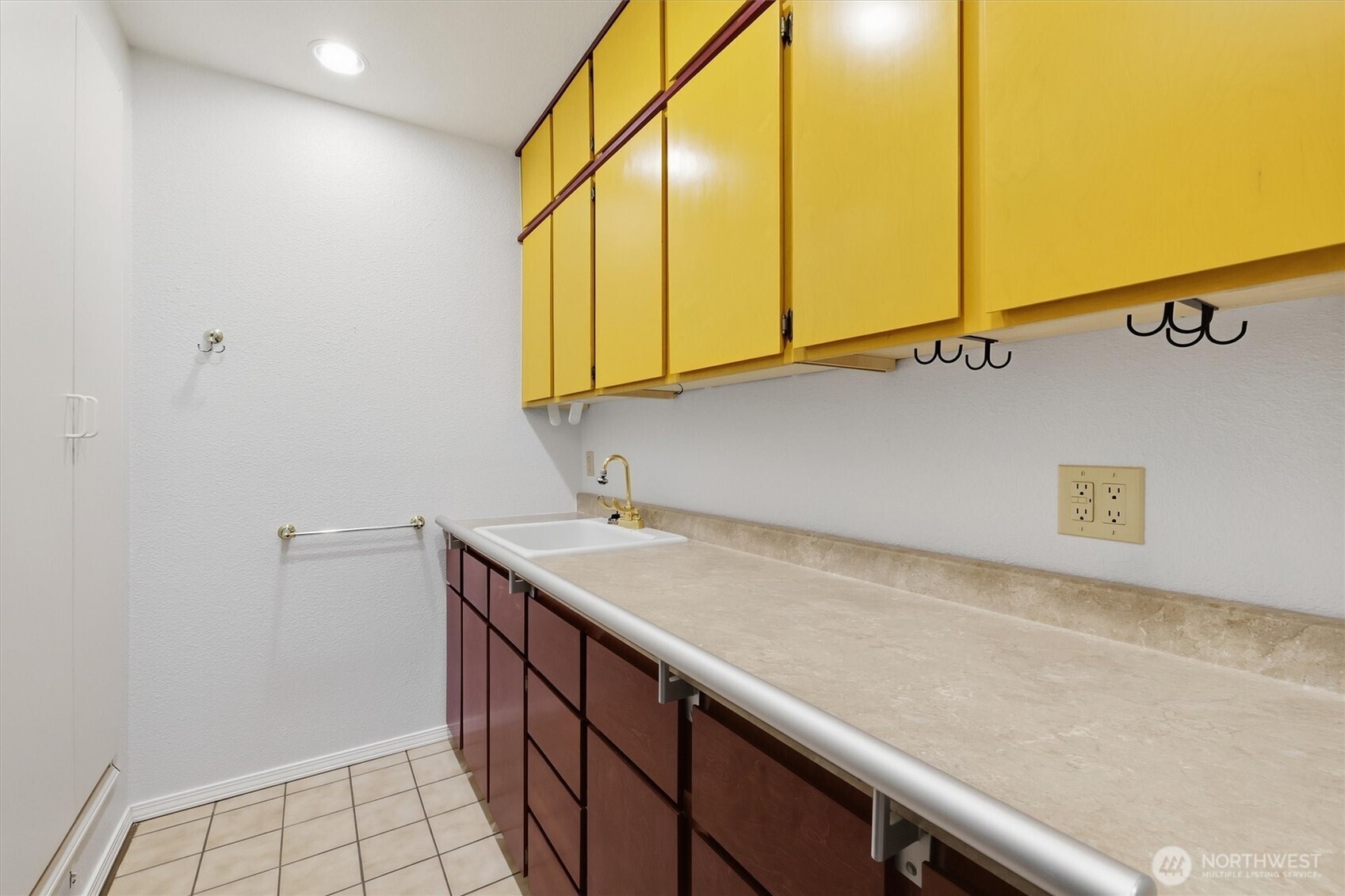 7209 Topaz Court Property Photo 10