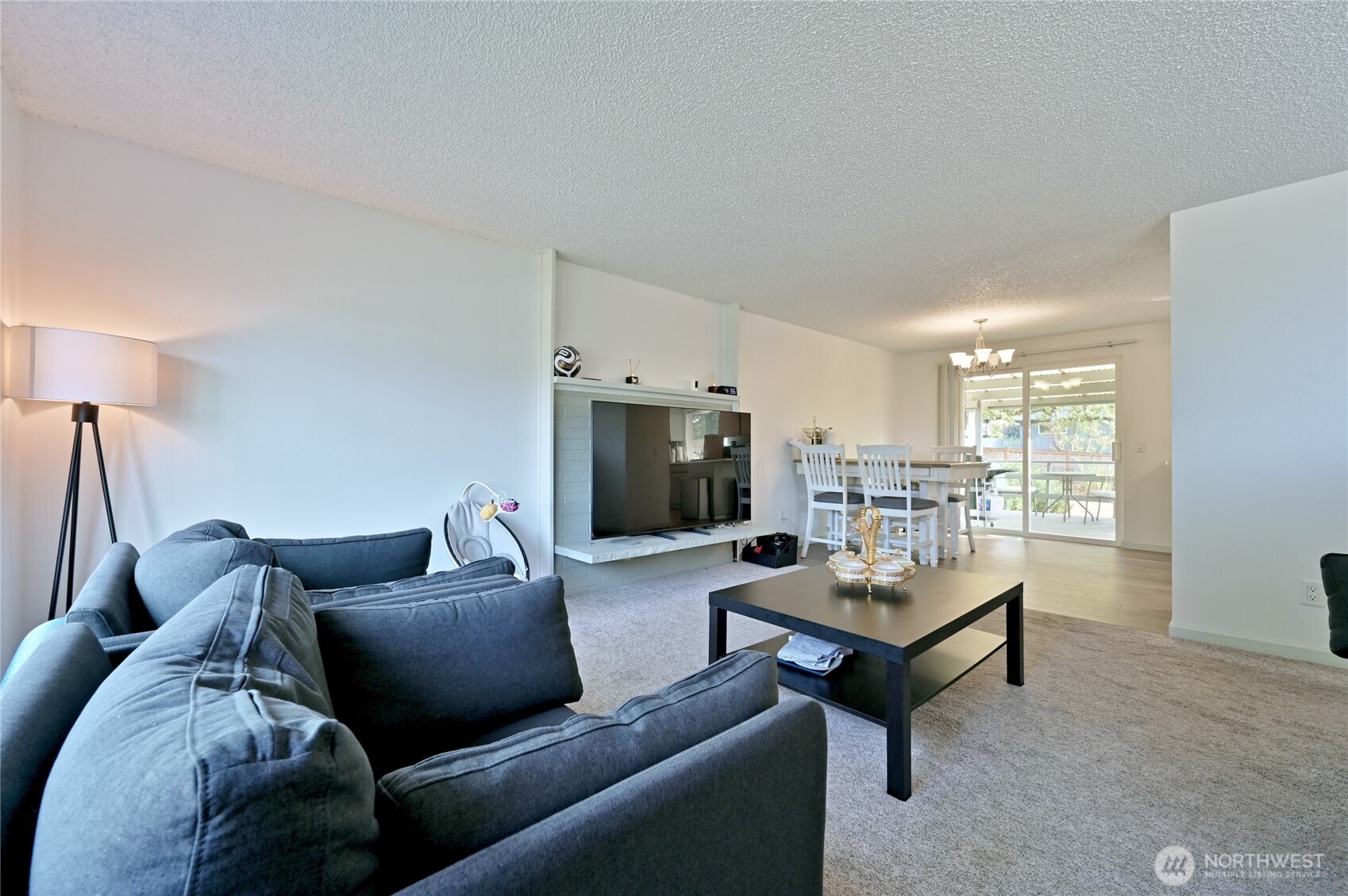 1012 E Laurel Street Property Photo 11