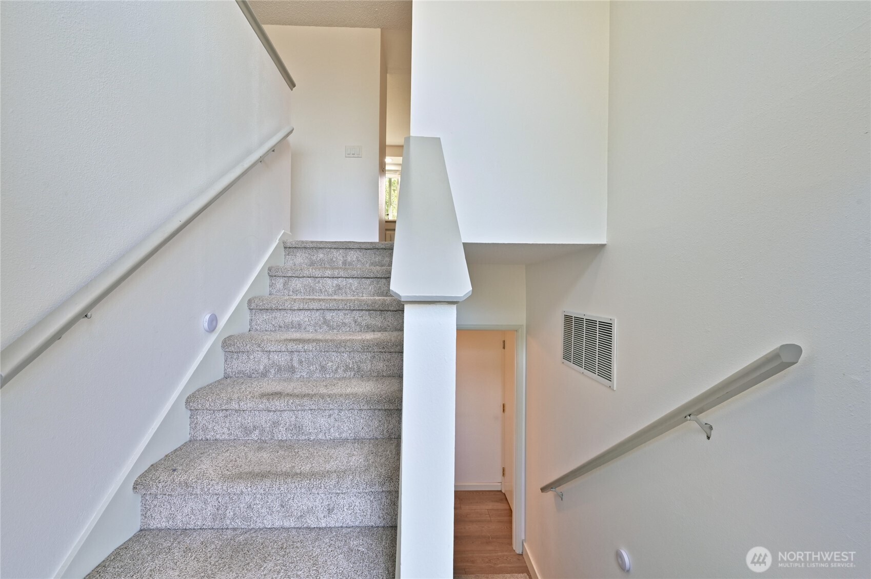 1012 E Laurel Street Property Photo 26