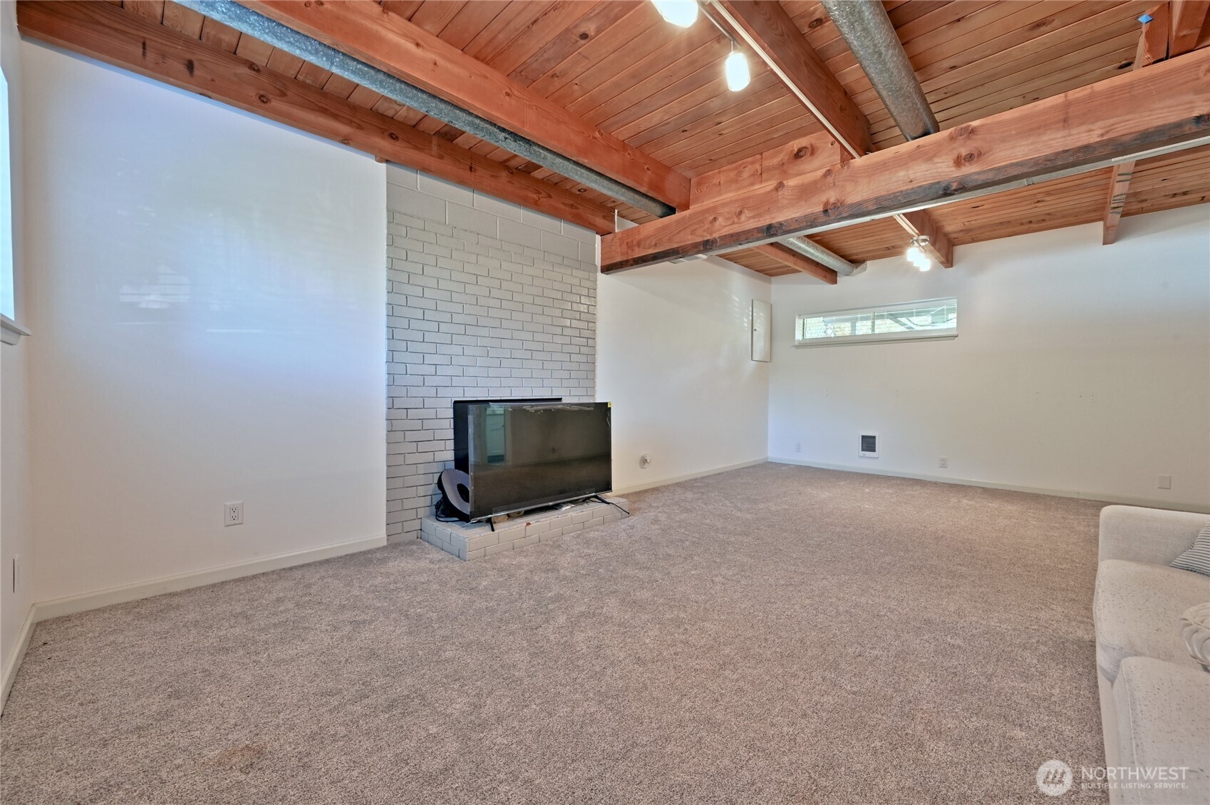 1012 E Laurel Street Property Photo 28