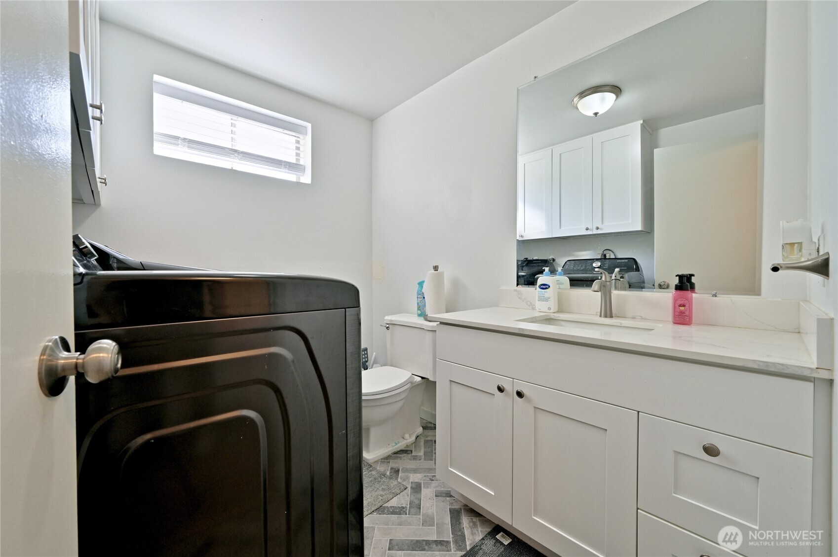 1012 E Laurel Street Property Photo 30