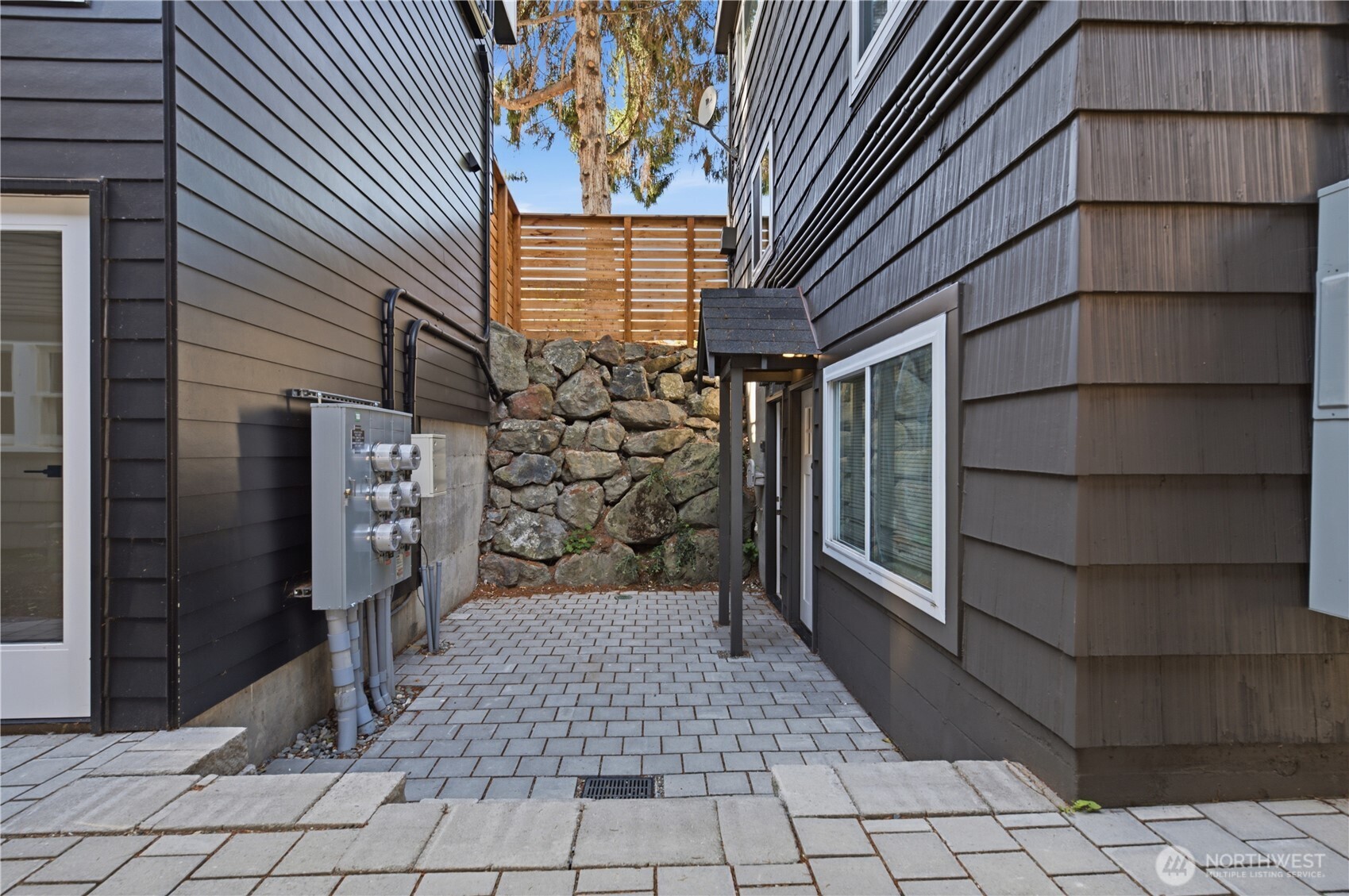 1 Dravus Street Property Photo 5