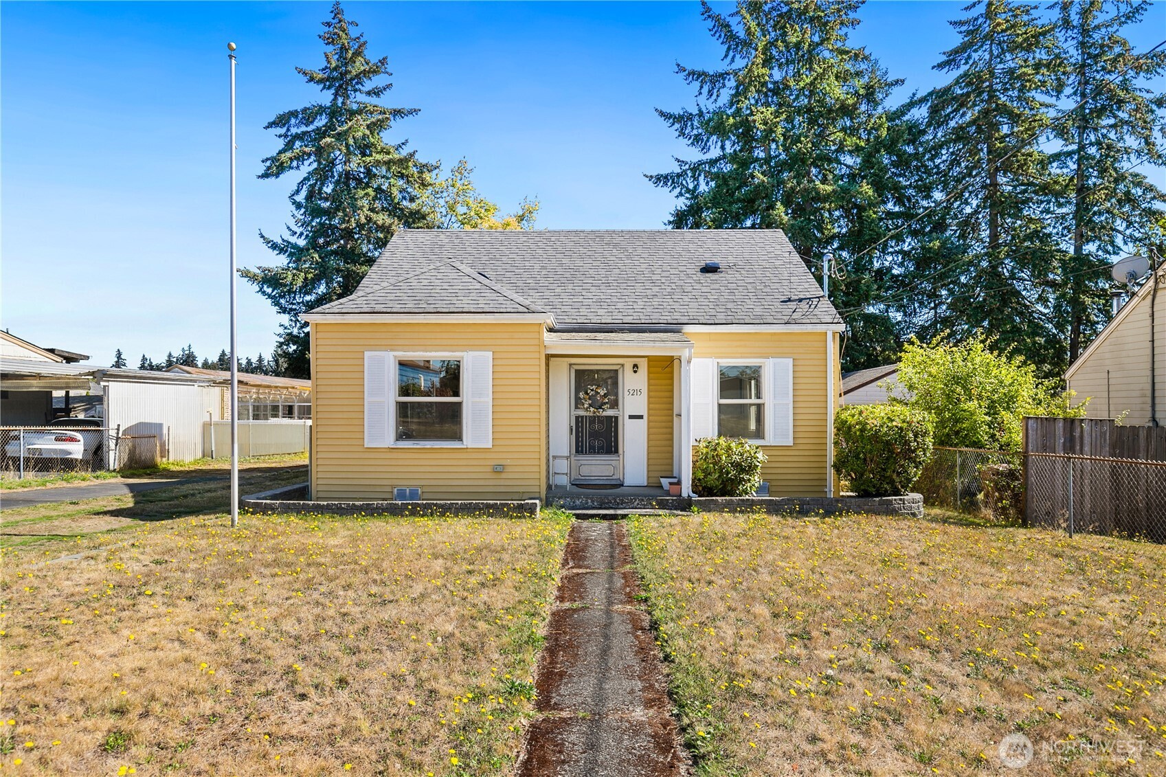 5215 Mcdacer Avenue Property Photo 1