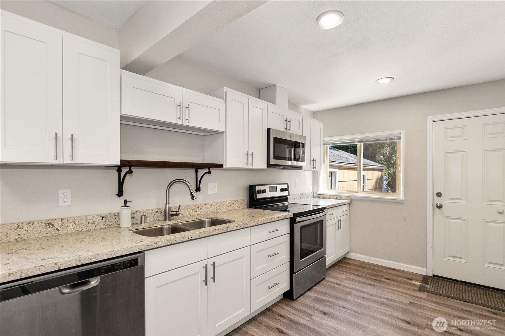 5215 Mcdacer Avenue Property Photo 12