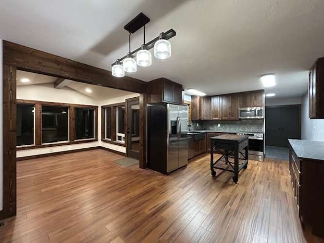 1893 Pine Creek Road Property Photo 4