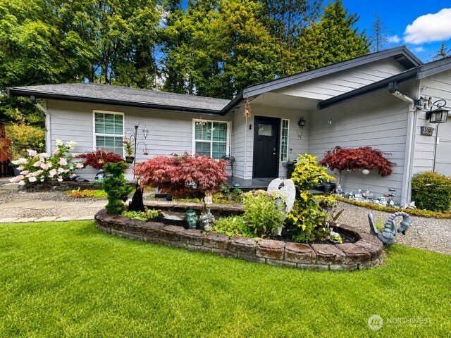 8839 Shady Forest Place Property Photo 2