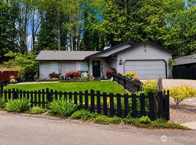 8839 Shady Forest Place Property Photo 6