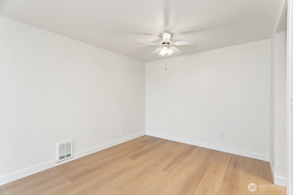 13235 12th Avenue 112 Property Photo 9