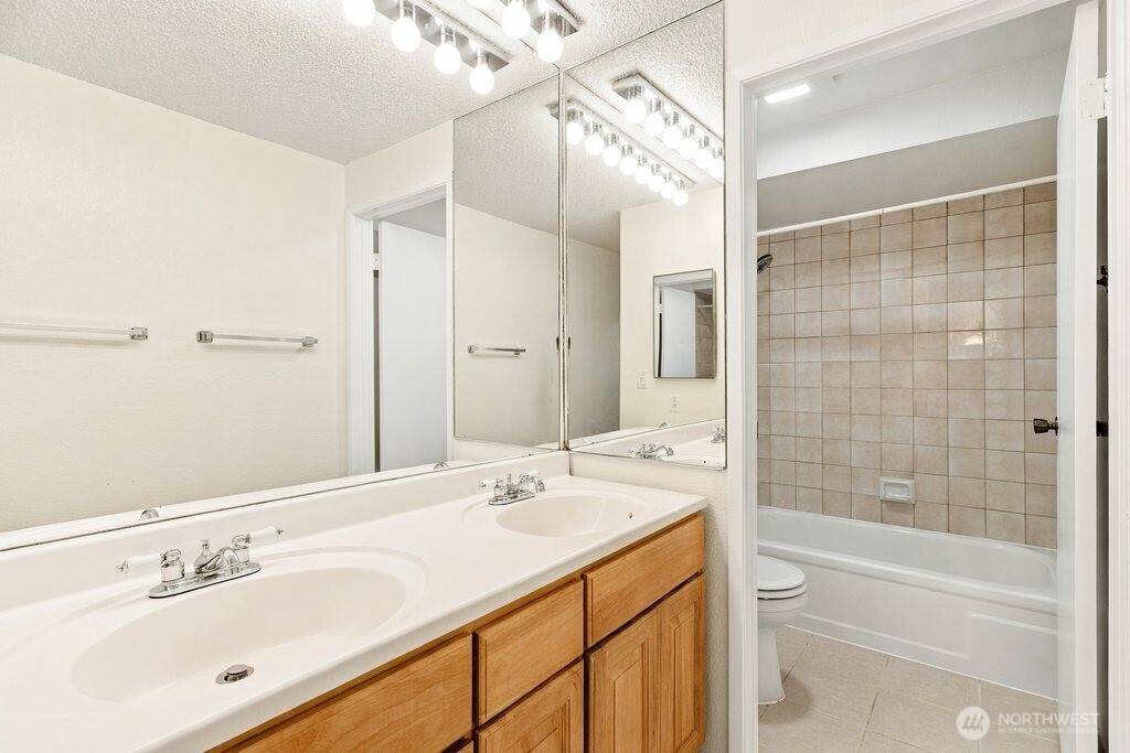 13235 12th Avenue 112 Property Photo 16