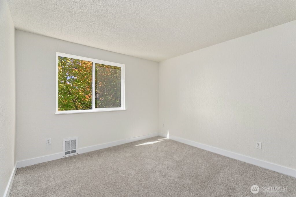 13235 12th Avenue 112 Property Photo 17