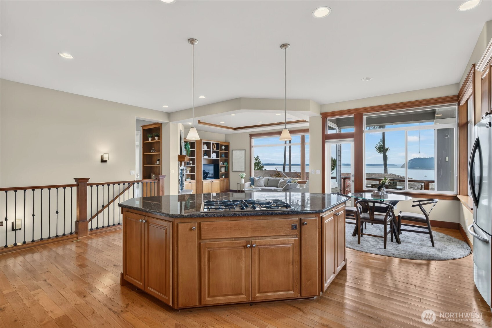 6652 Waterton Circle Property Photo 11
