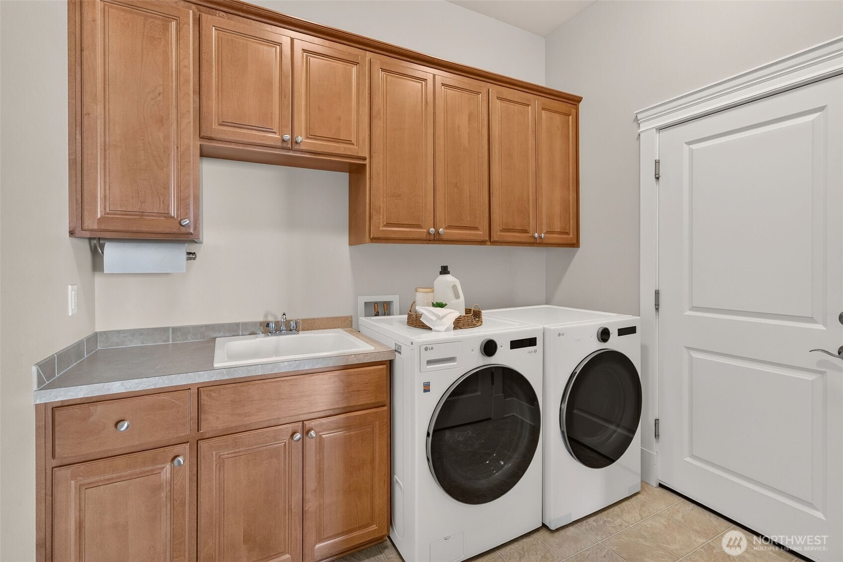 6652 Waterton Circle Property Photo 32