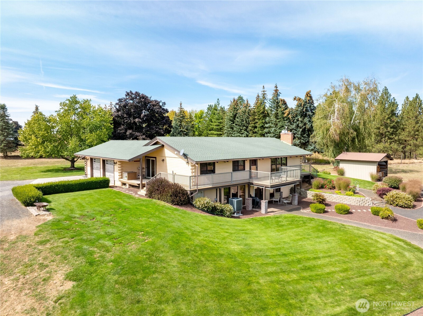 19102 N Sands Road Property Photo 4