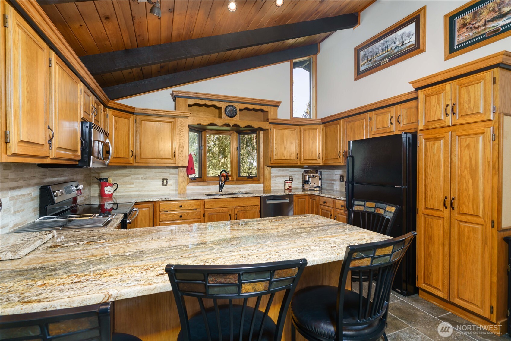 19102 N Sands Road Property Photo 8