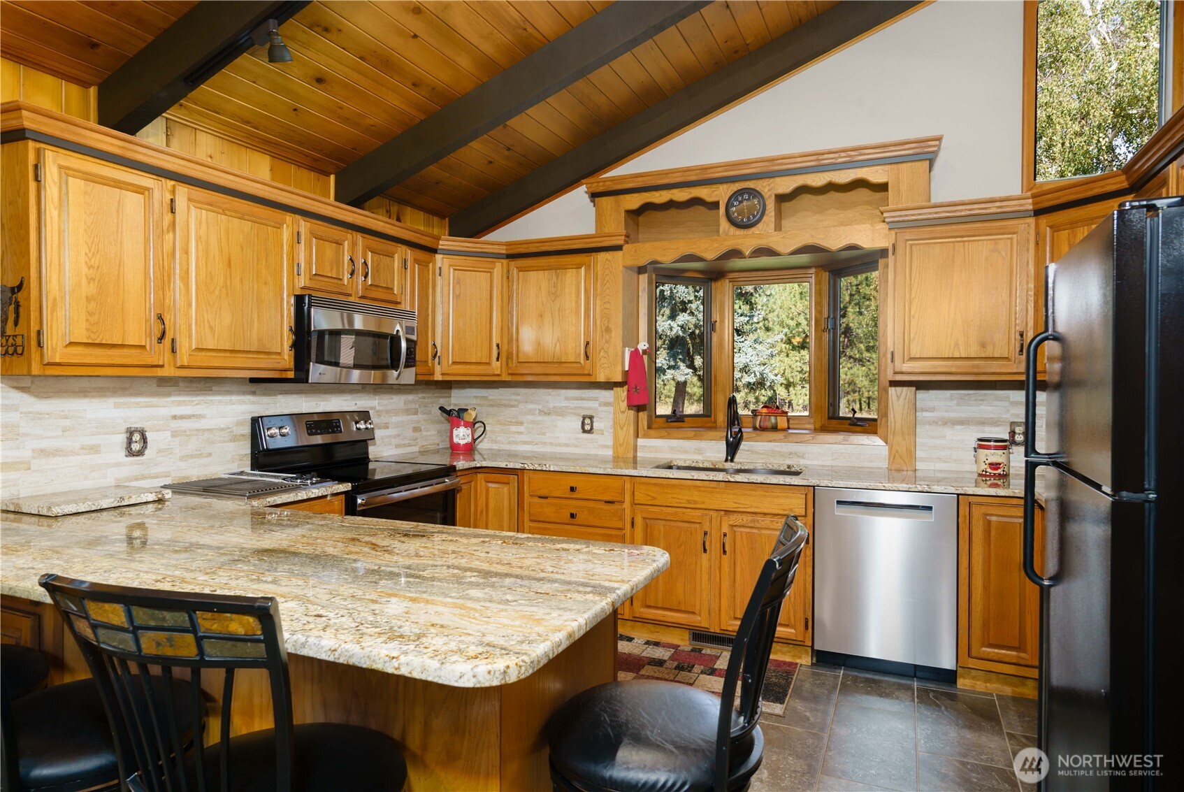 19102 N Sands Road Property Photo 9