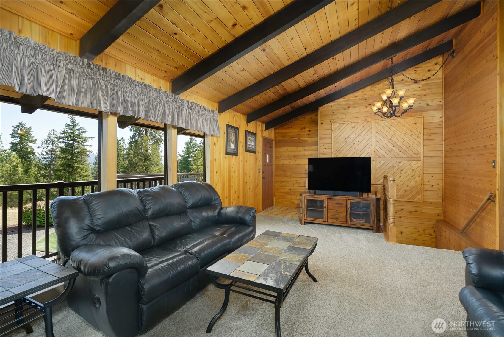 19102 N Sands Road Property Photo 14