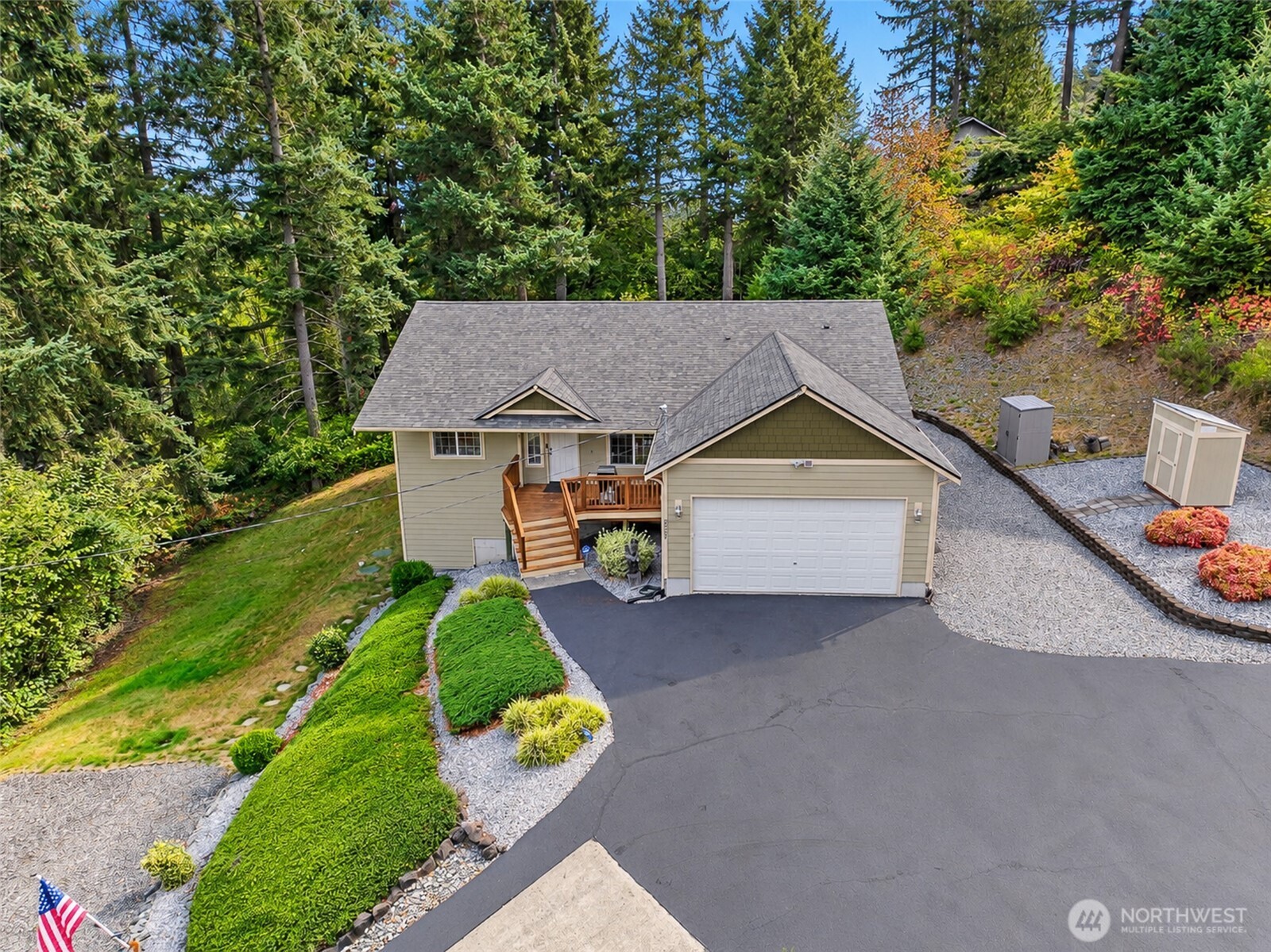 2607 Brookdale Road Property Photo 1