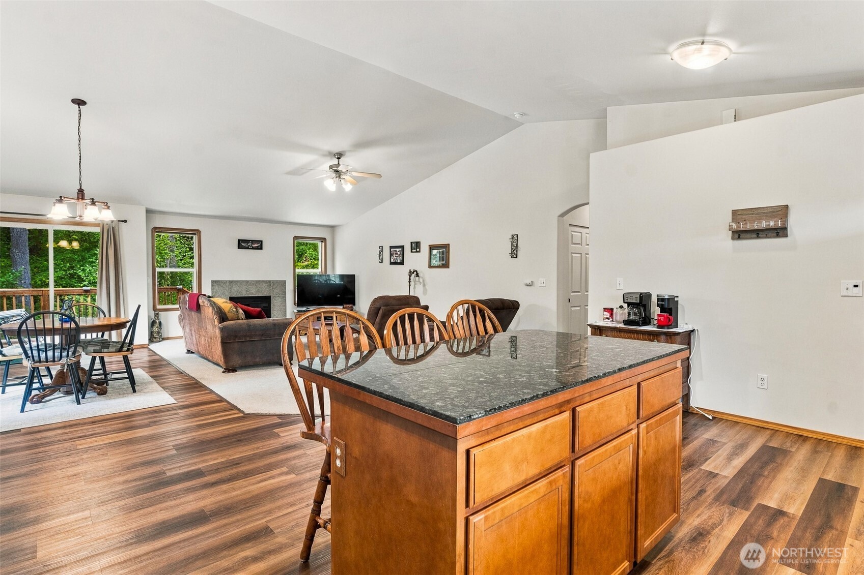 2607 Brookdale Road Property Photo 8