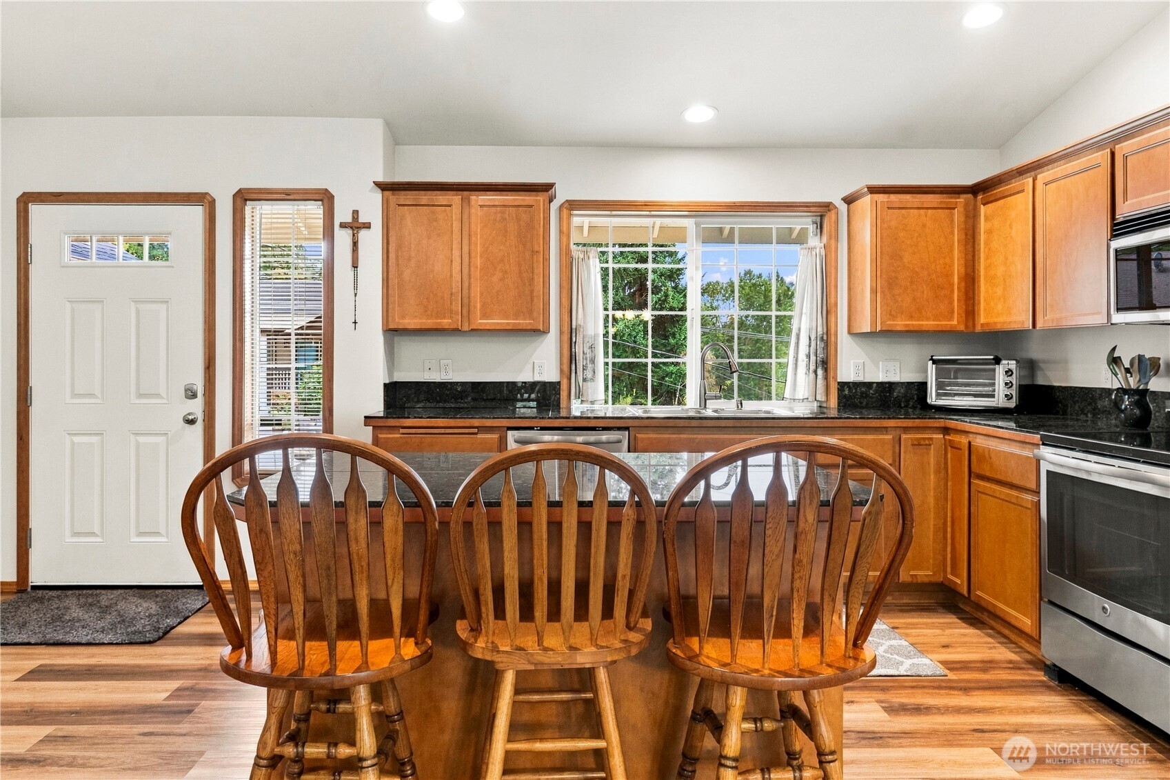2607 Brookdale Road Property Photo 9