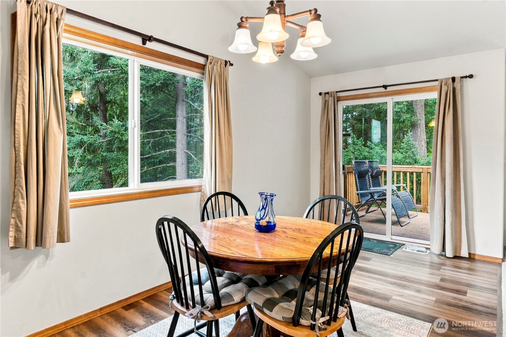 2607 Brookdale Road Property Photo 11