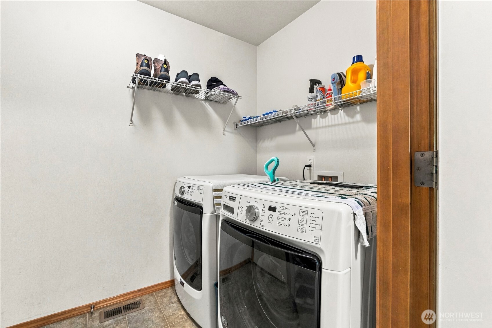 2607 Brookdale Road Property Photo 26