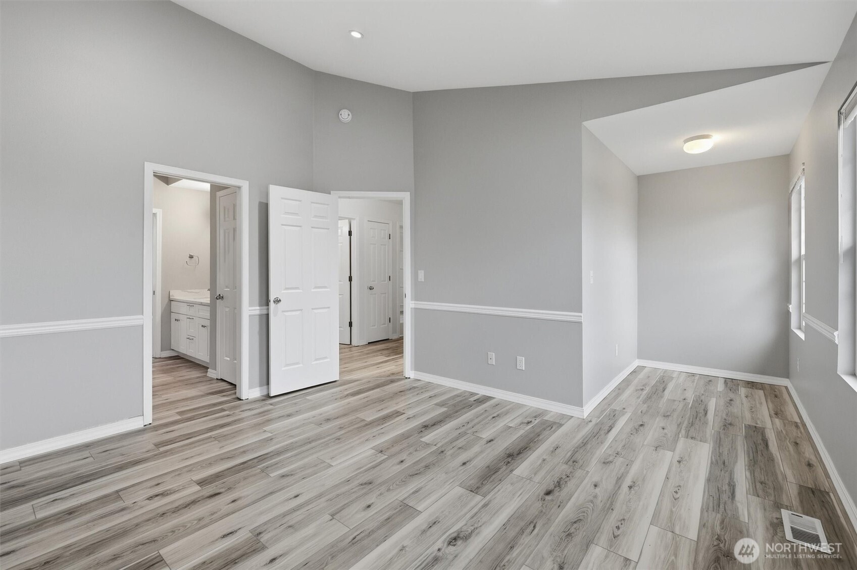 7618 68th Street Property Photo 19