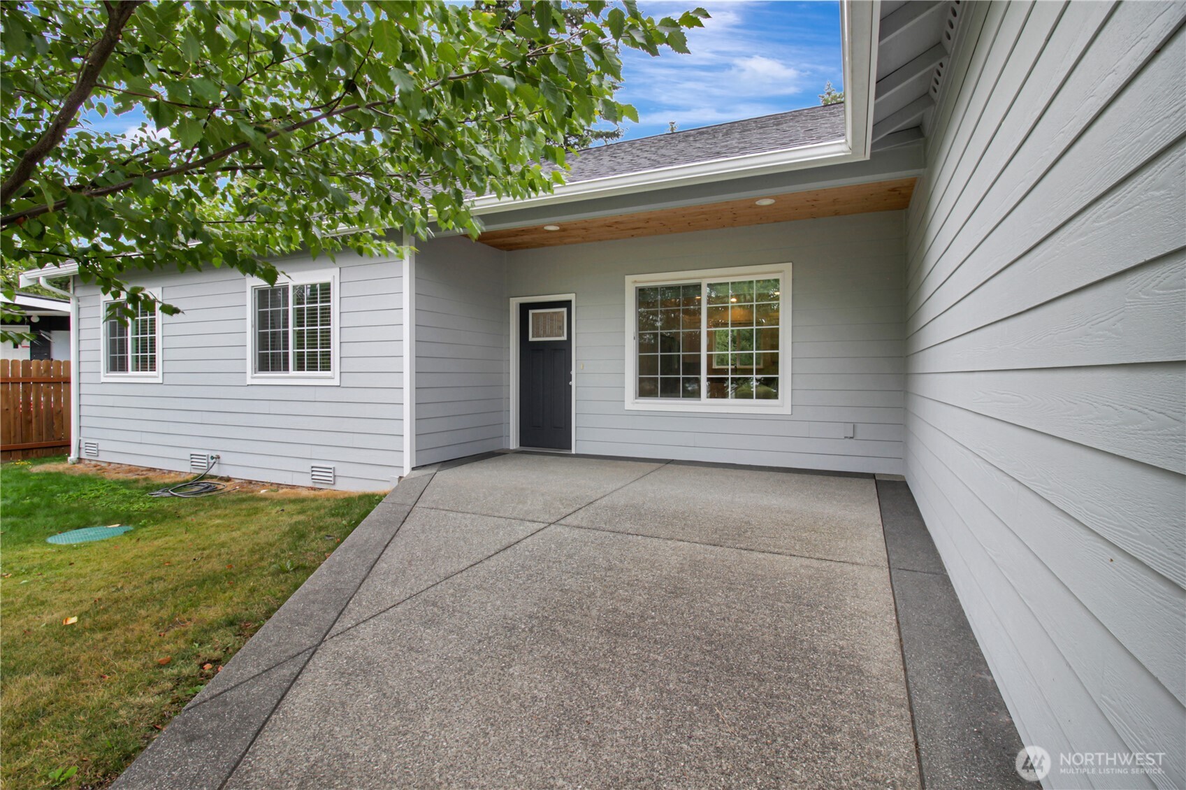 379 Piper Way Property Photo 3