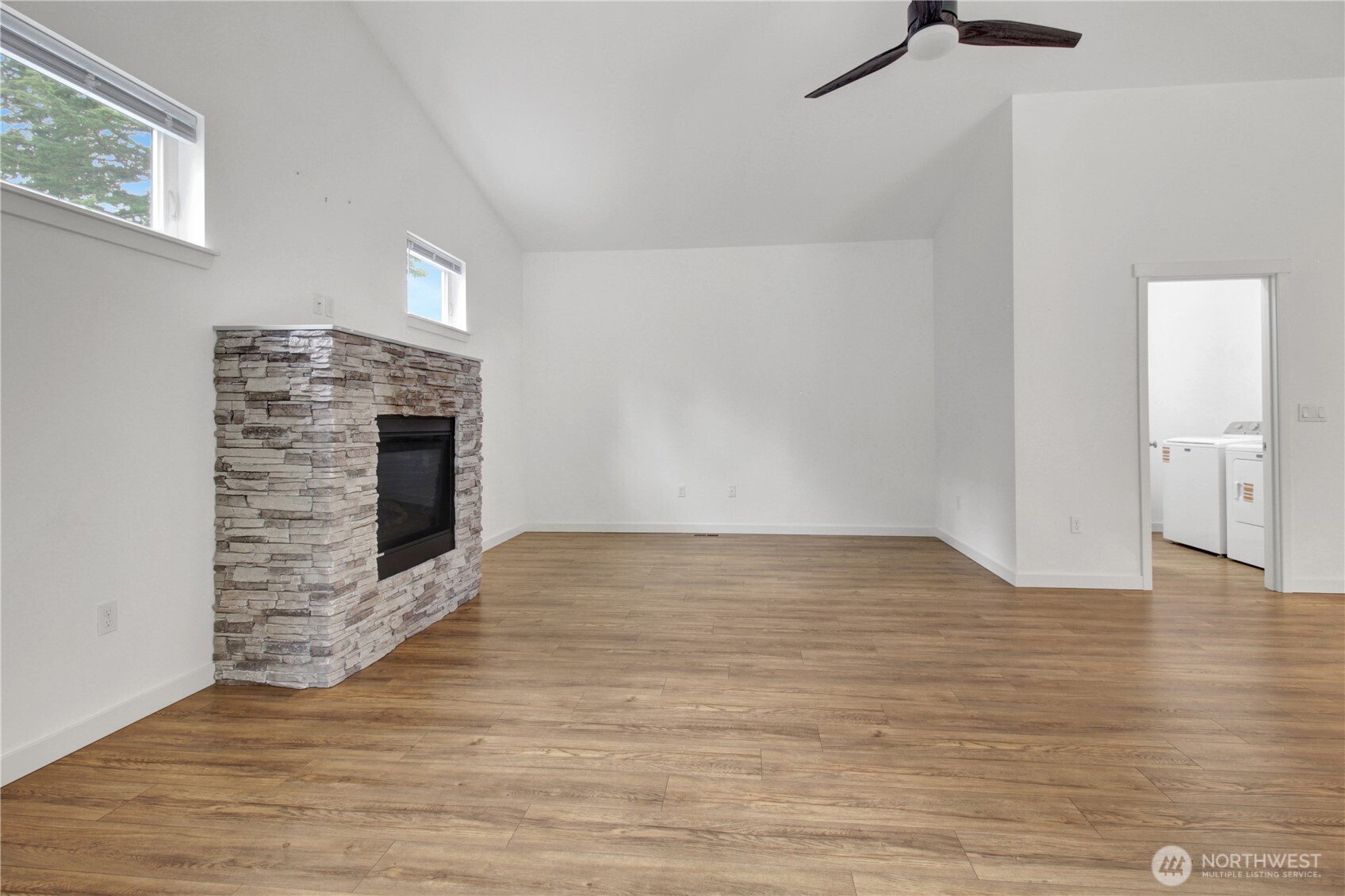 379 Piper Way Property Photo 15