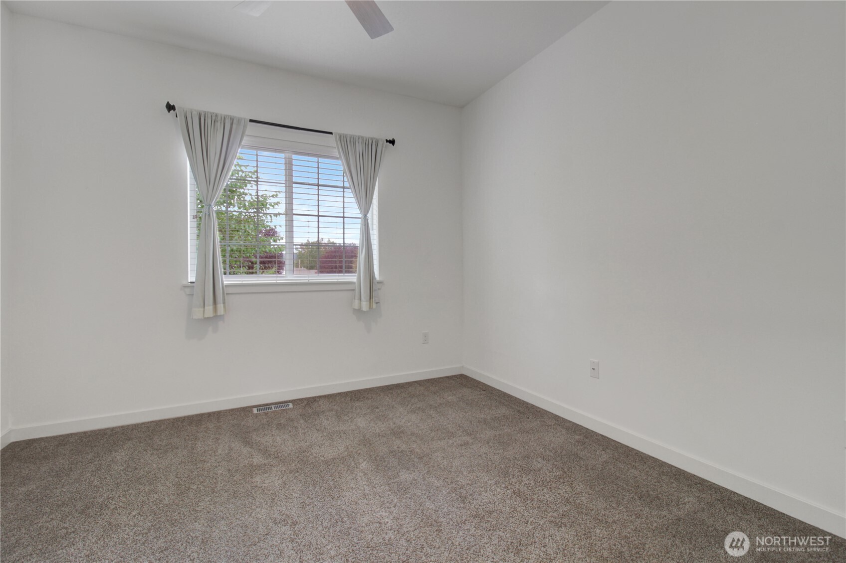 379 Piper Way Property Photo 21