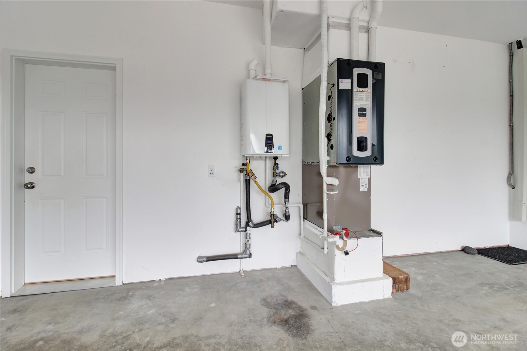 379 Piper Way Property Photo 28