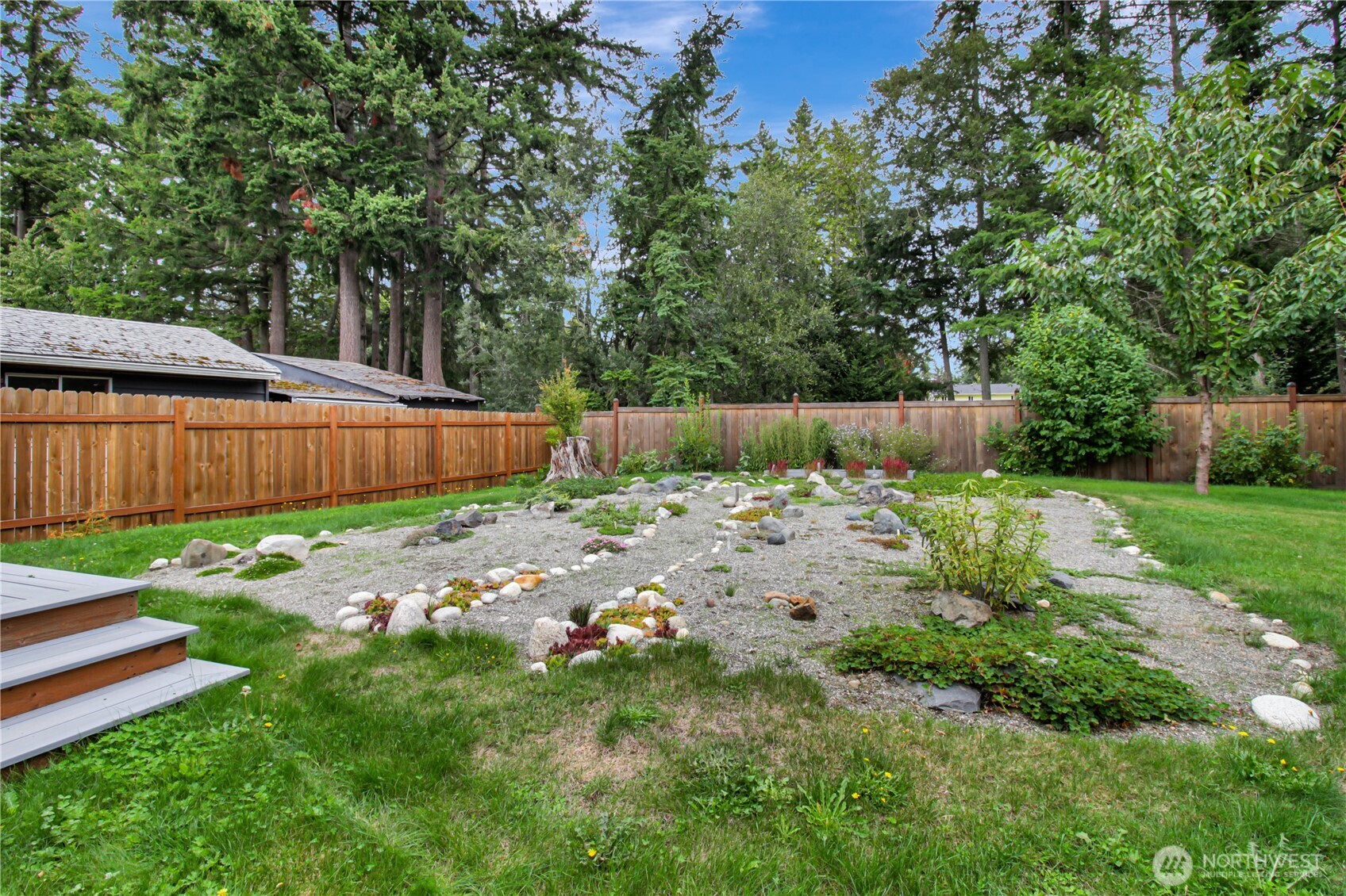 379 Piper Way Property Photo 34