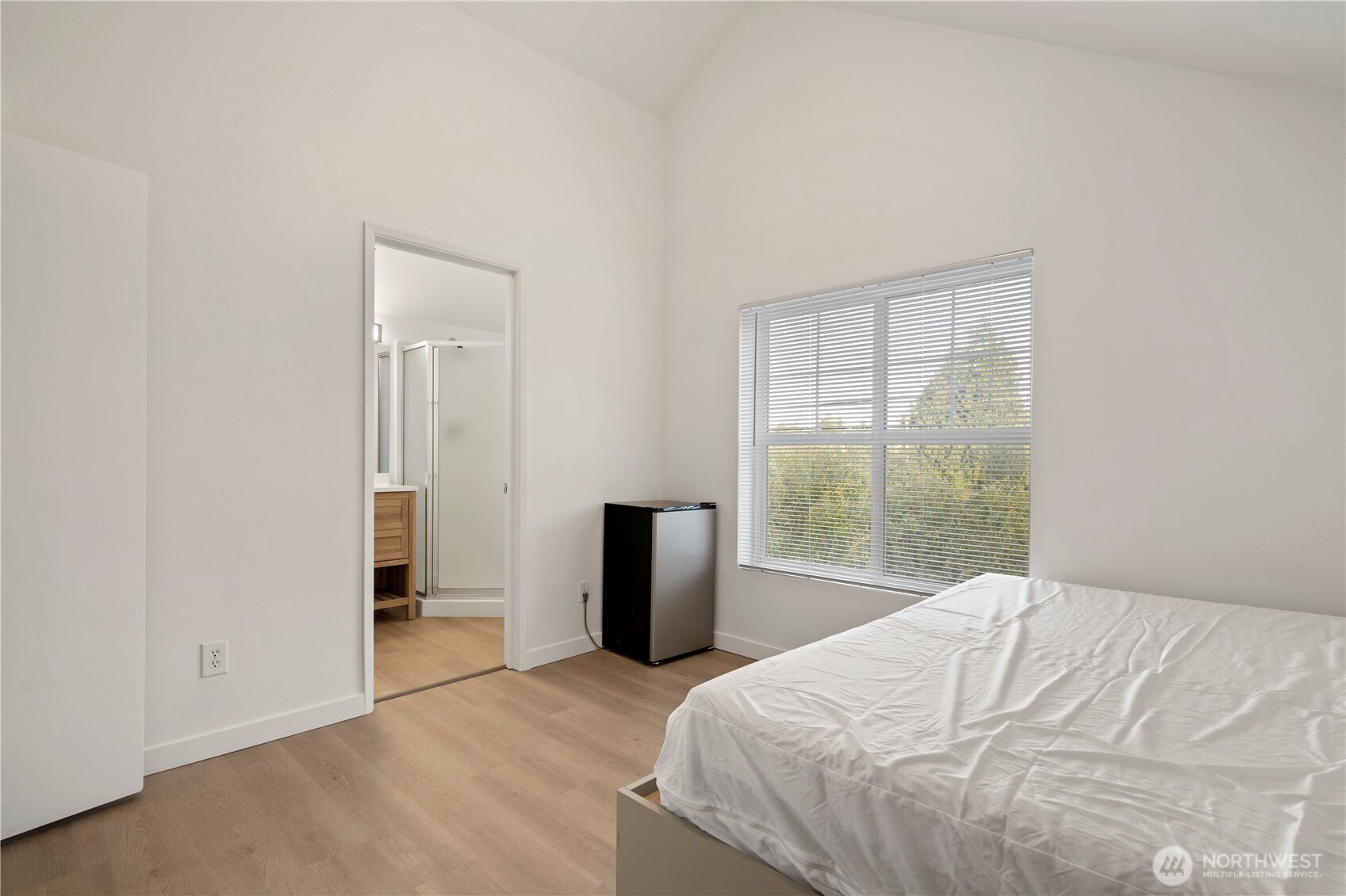 5612 B Roosevelt Way Property Photo 17