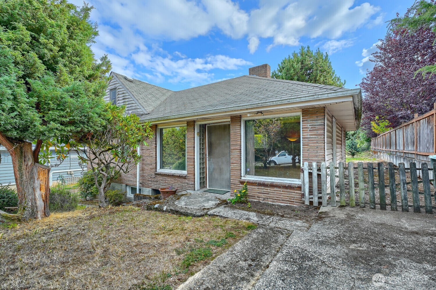 4329 S Webster Street Property Photo 1