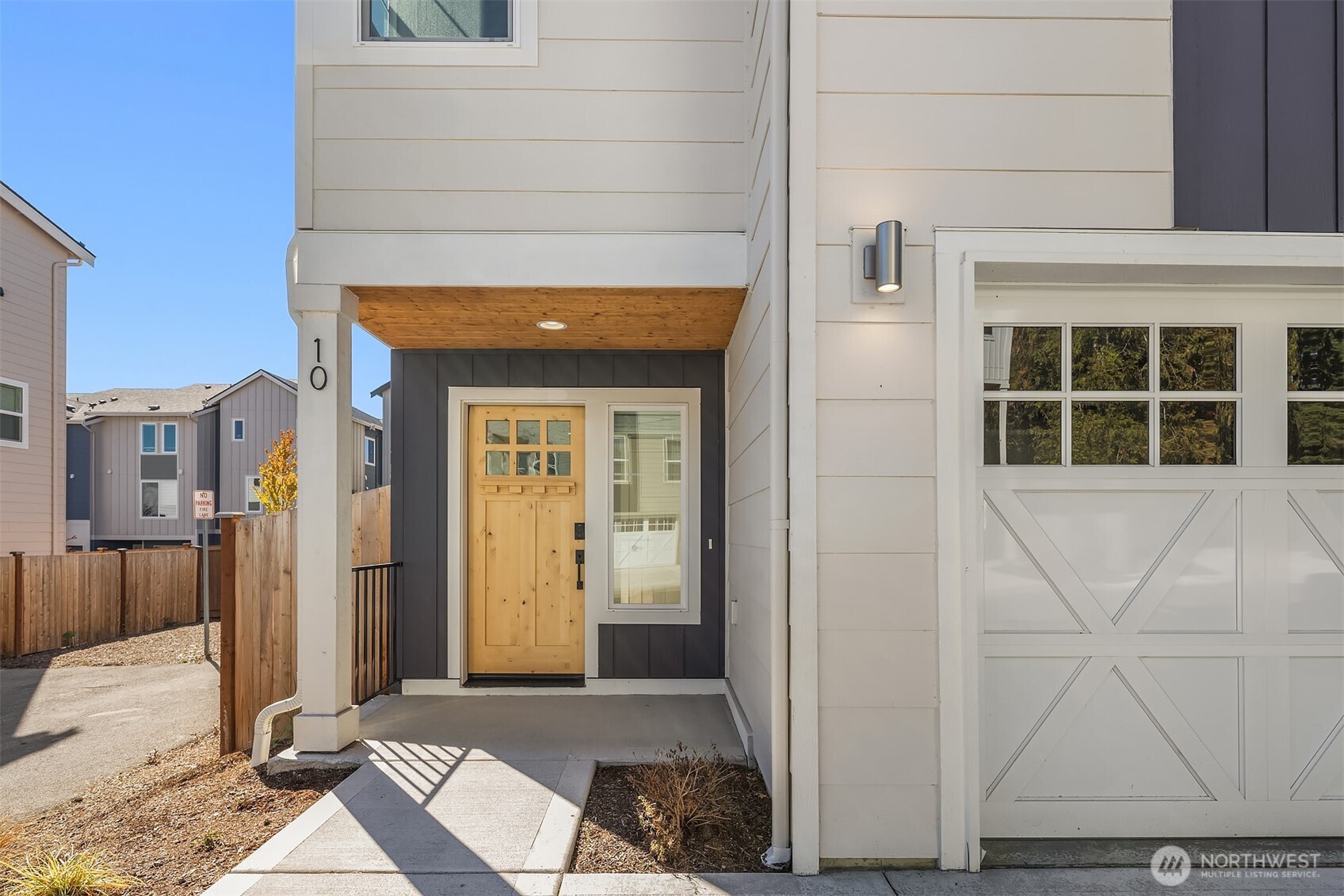 10 160th Place Property Photo 2