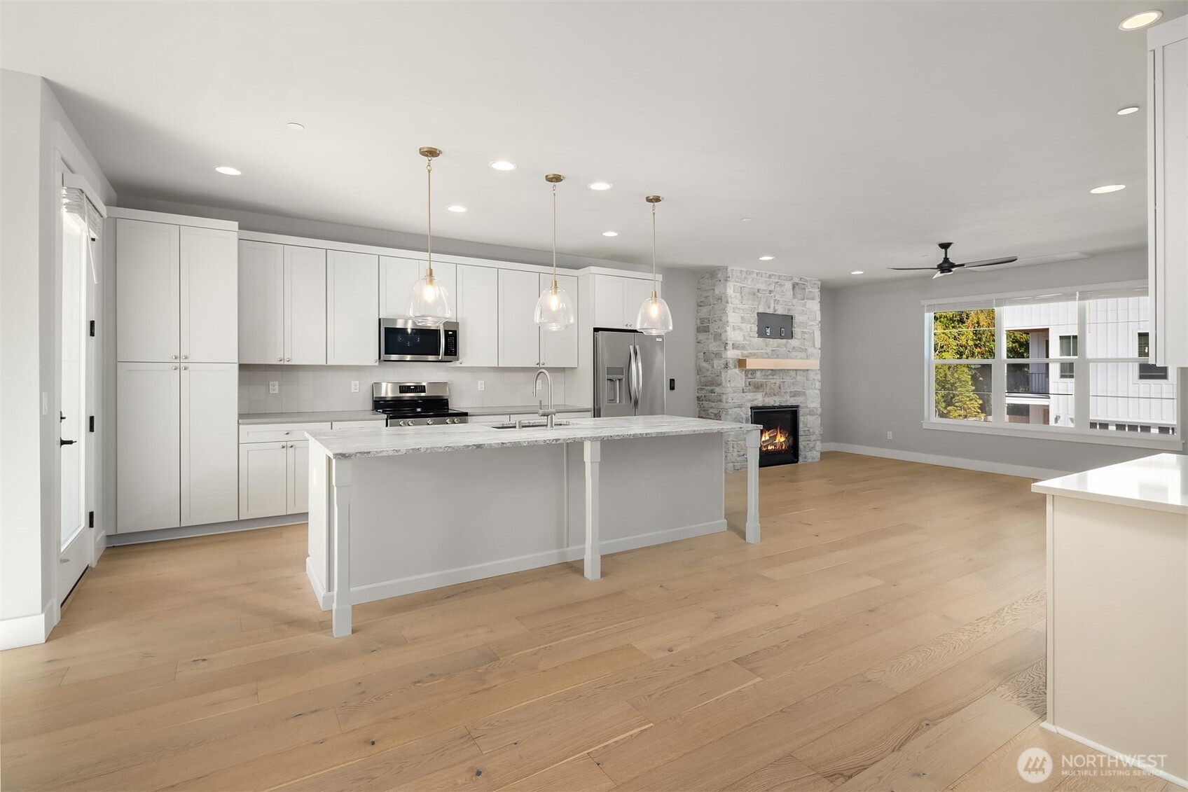 10 160th Place Property Photo 13