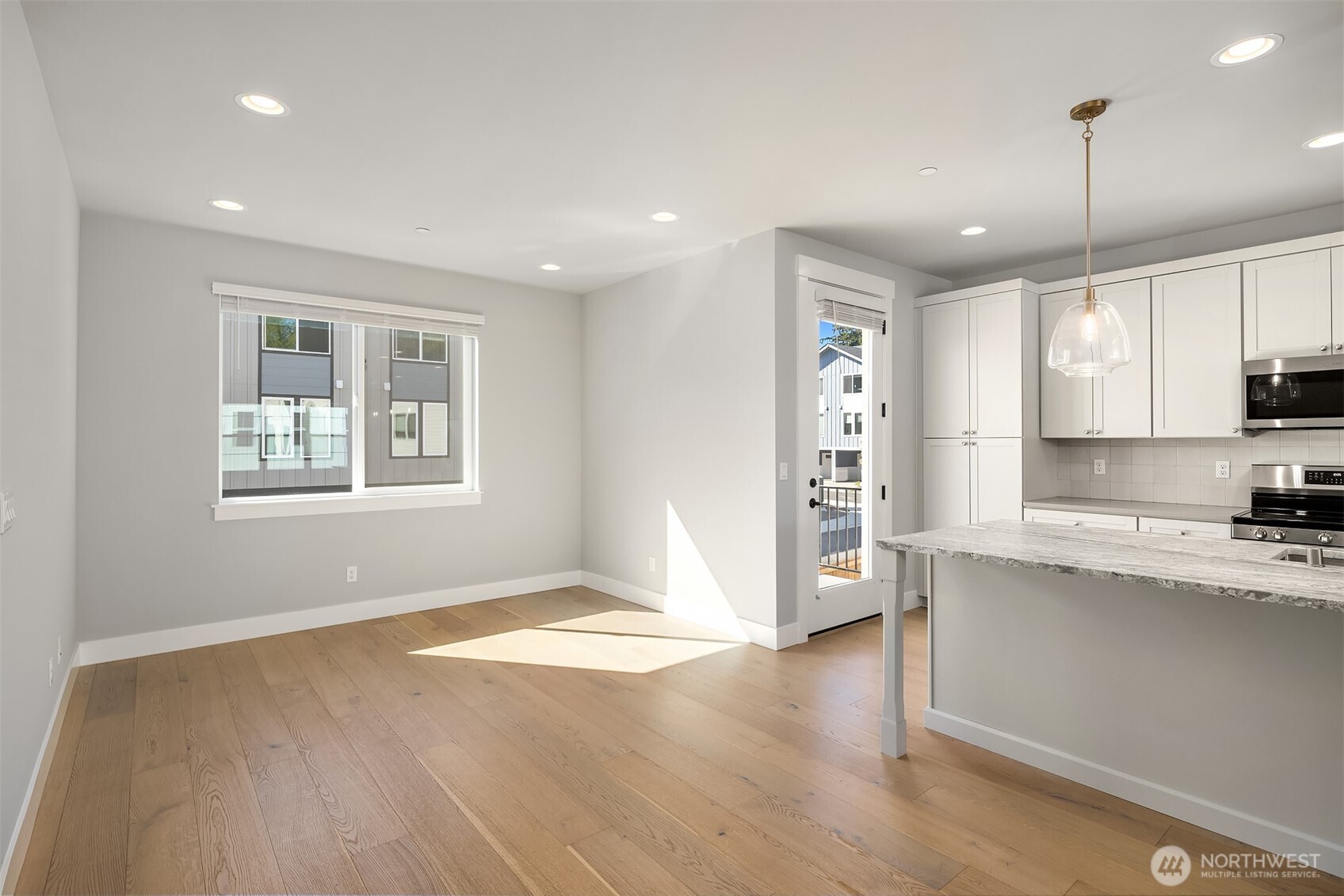 10 160th Place Property Photo 16