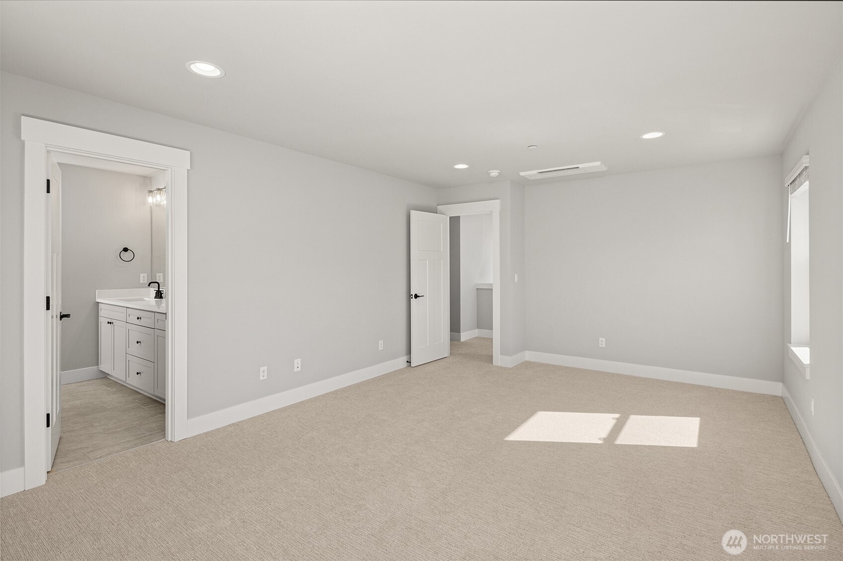 10 160th Place Property Photo 21