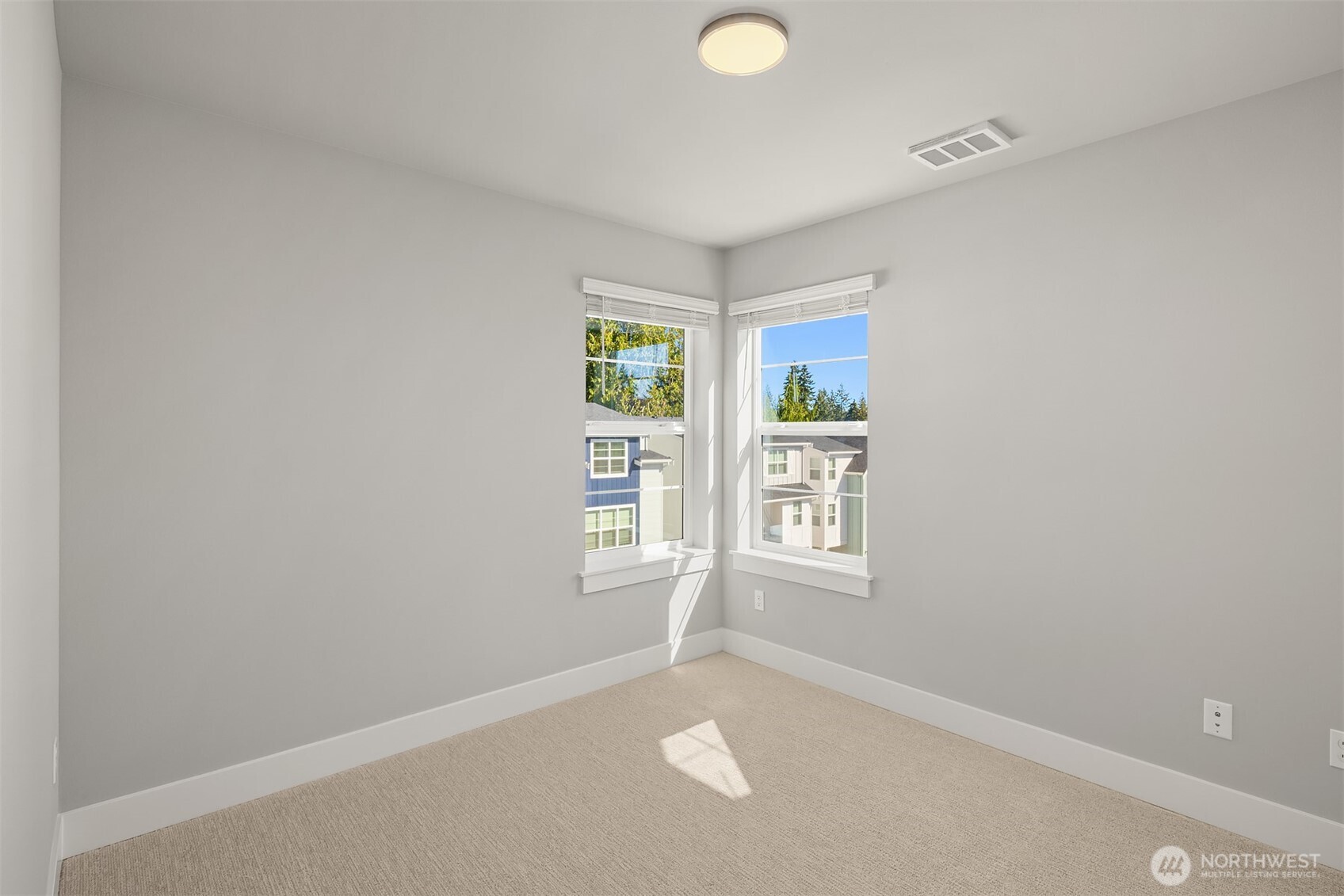10 160th Place Property Photo 25