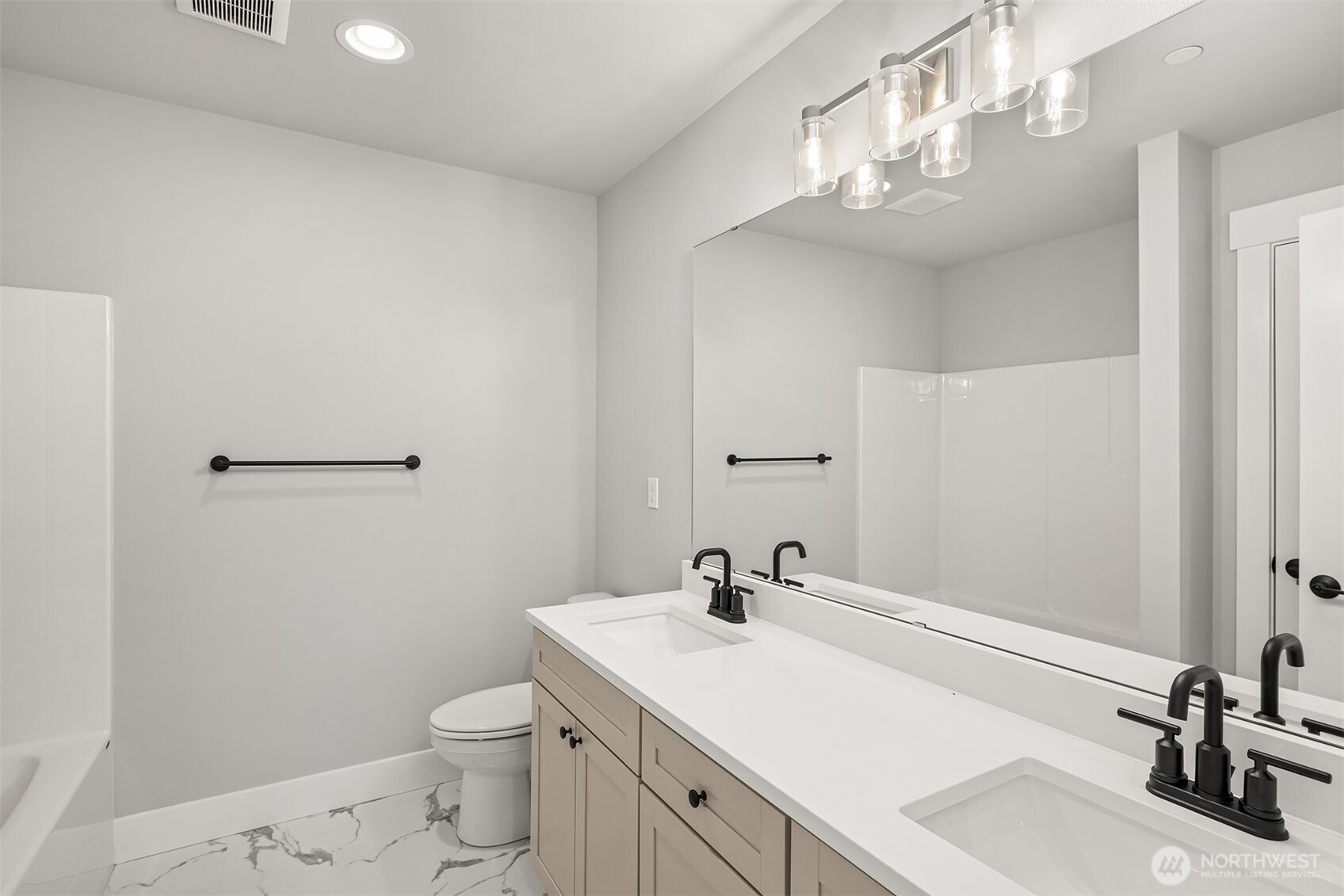 10 160th Place Property Photo 26