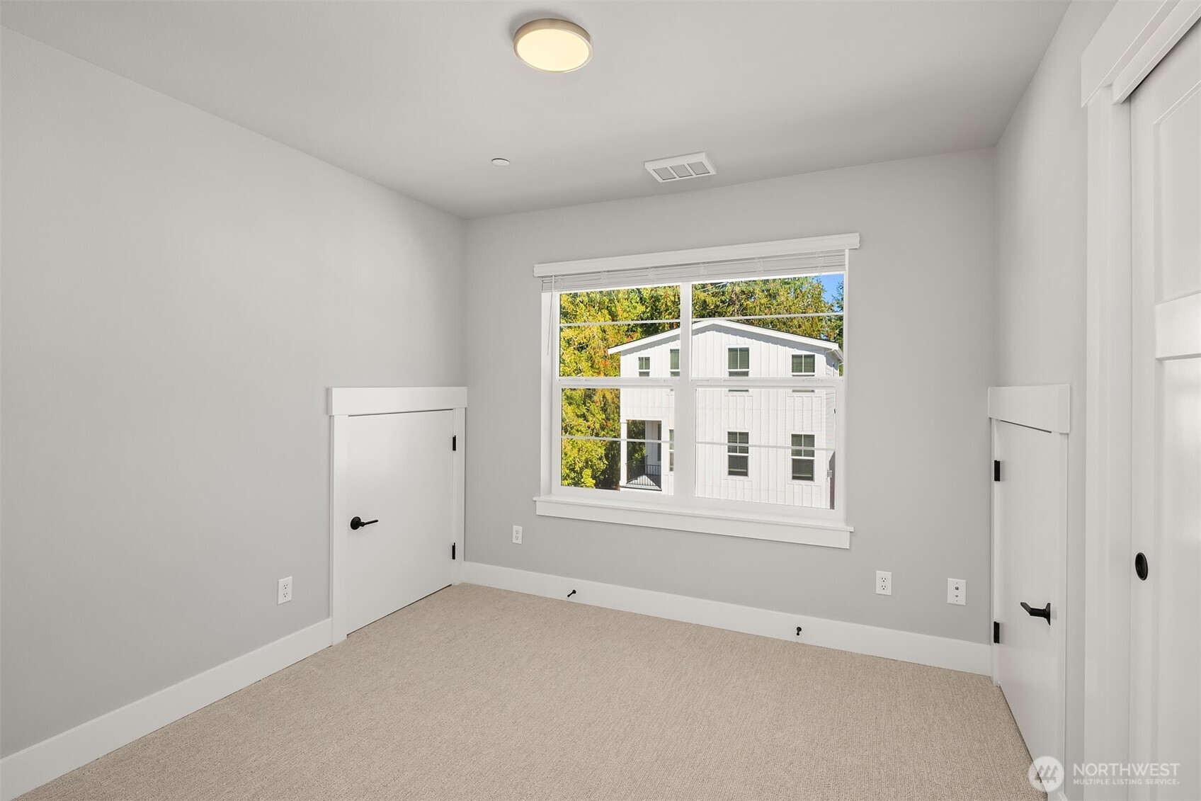 10 160th Place Property Photo 27