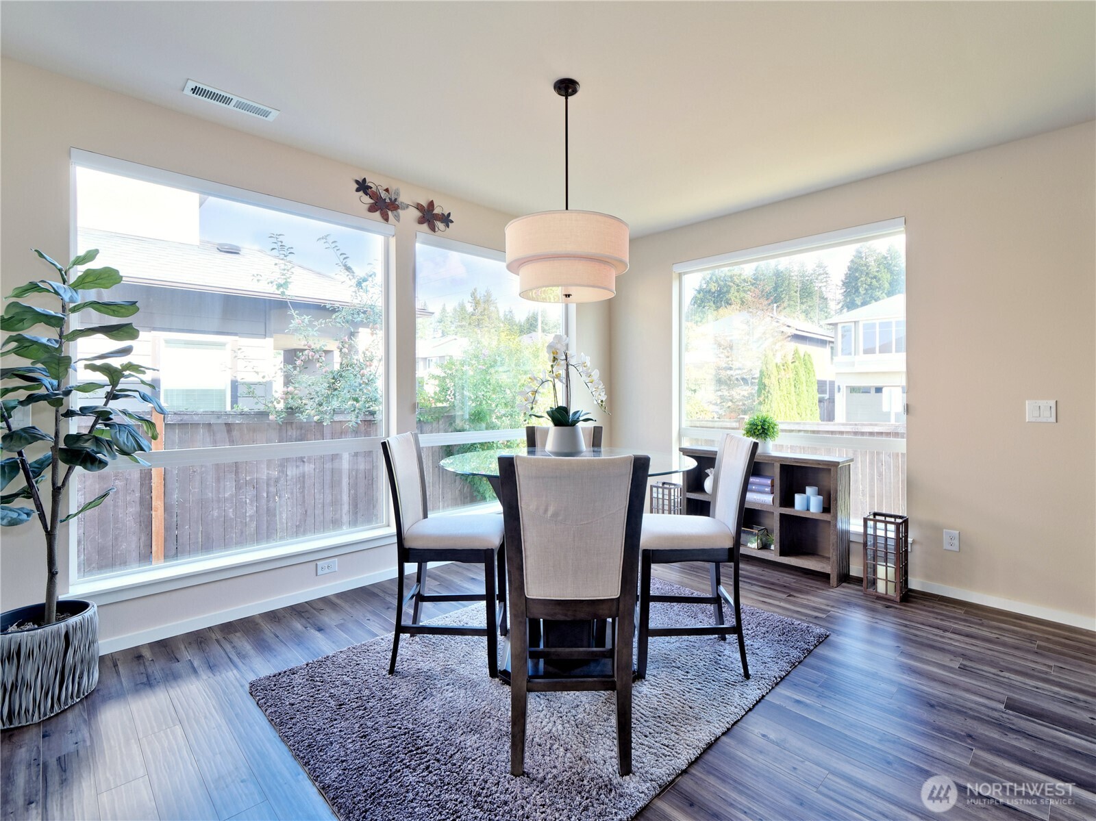 4133 171st Street Property Photo 8