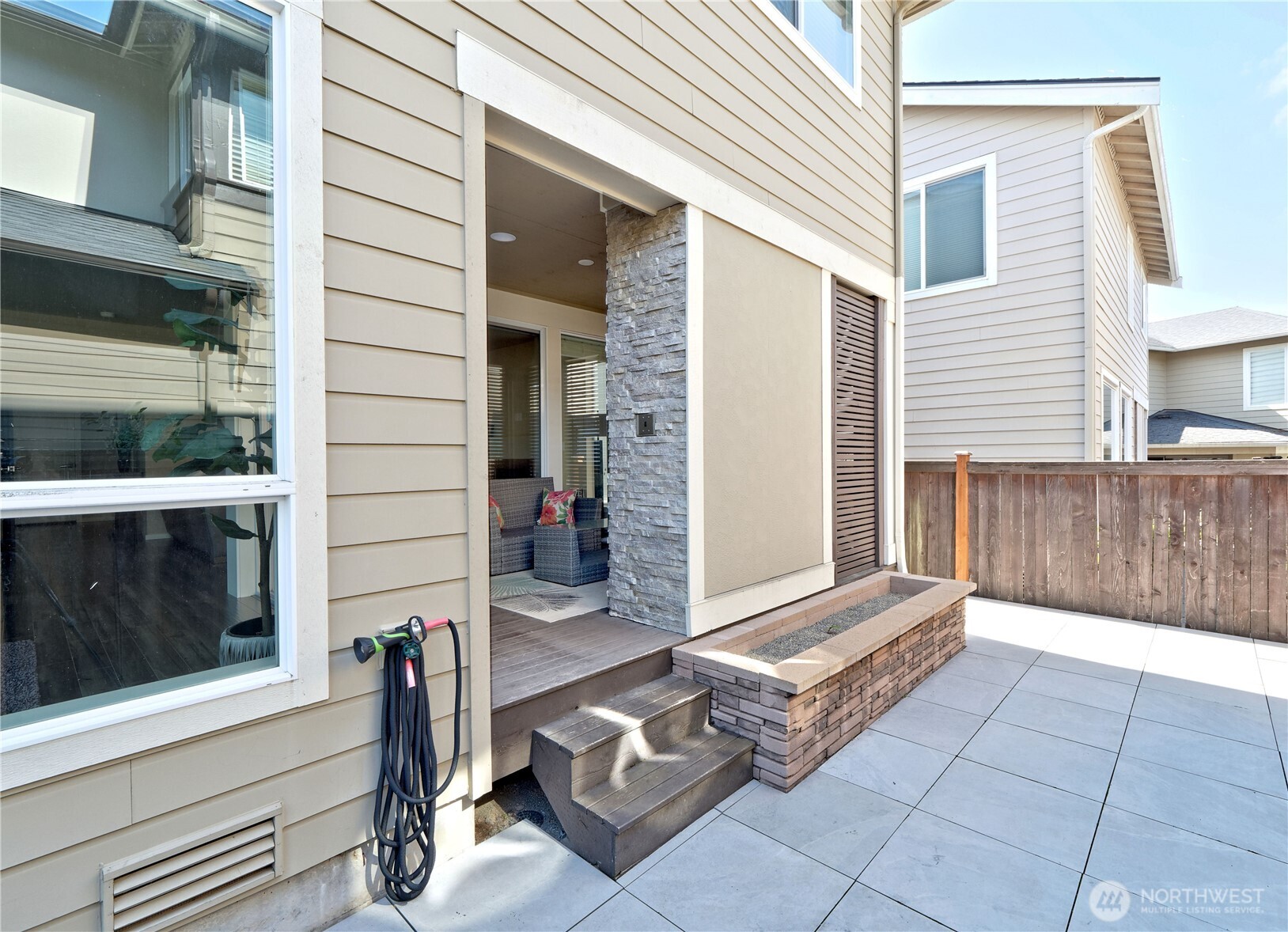 4133 171st Street Property Photo 11